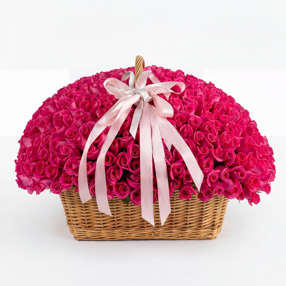The Royal 500 Rose Basket