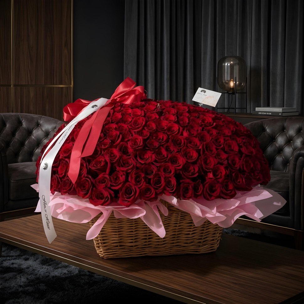 The Imperial Basket β 350 Roses (Red / Hot Pink / White / Yellow)
