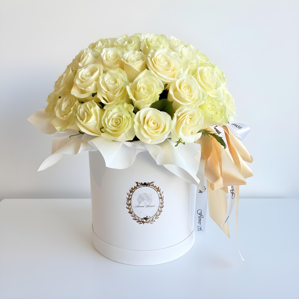 White Roses Luna Flower Box